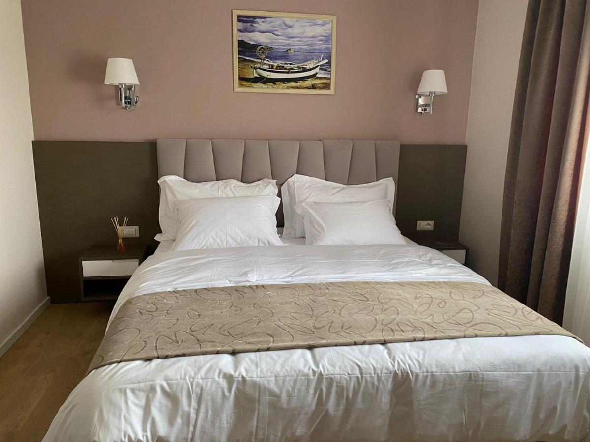 Doanesia Premium Hotel & Spa Mezez Esterno foto