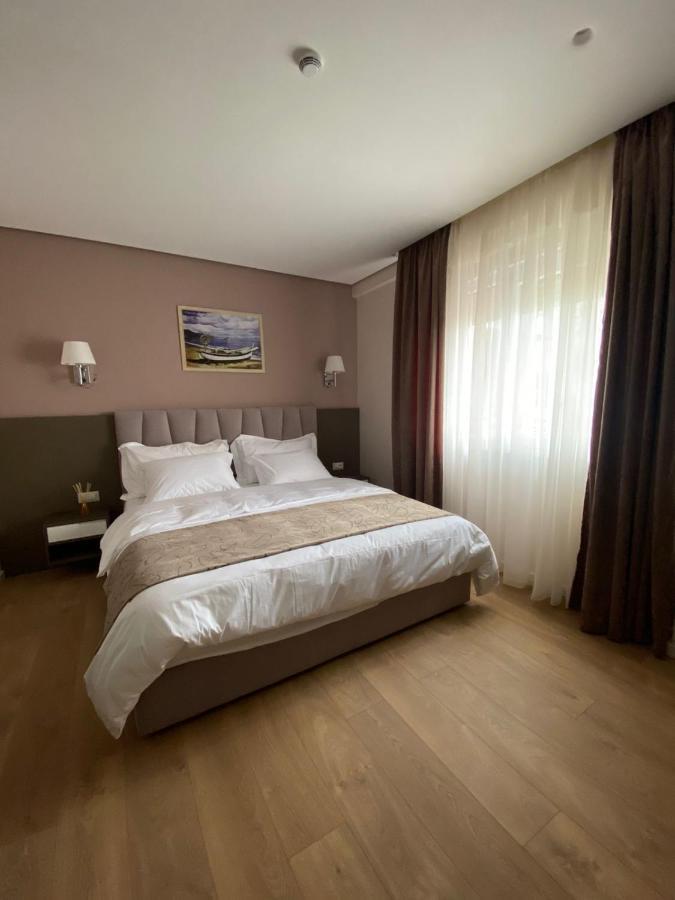 Doanesia Premium Hotel & Spa Mezez Esterno foto