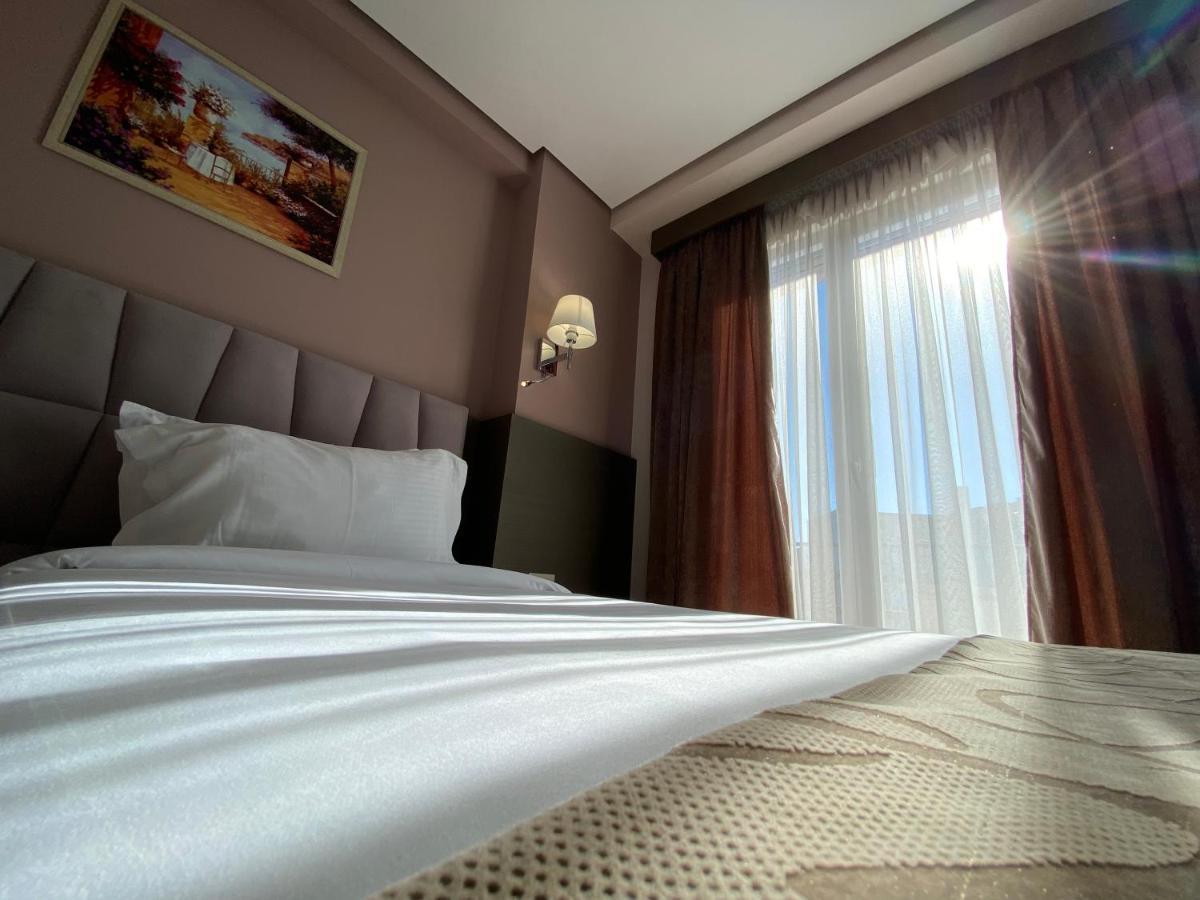 Doanesia Premium Hotel & Spa Mezez Esterno foto