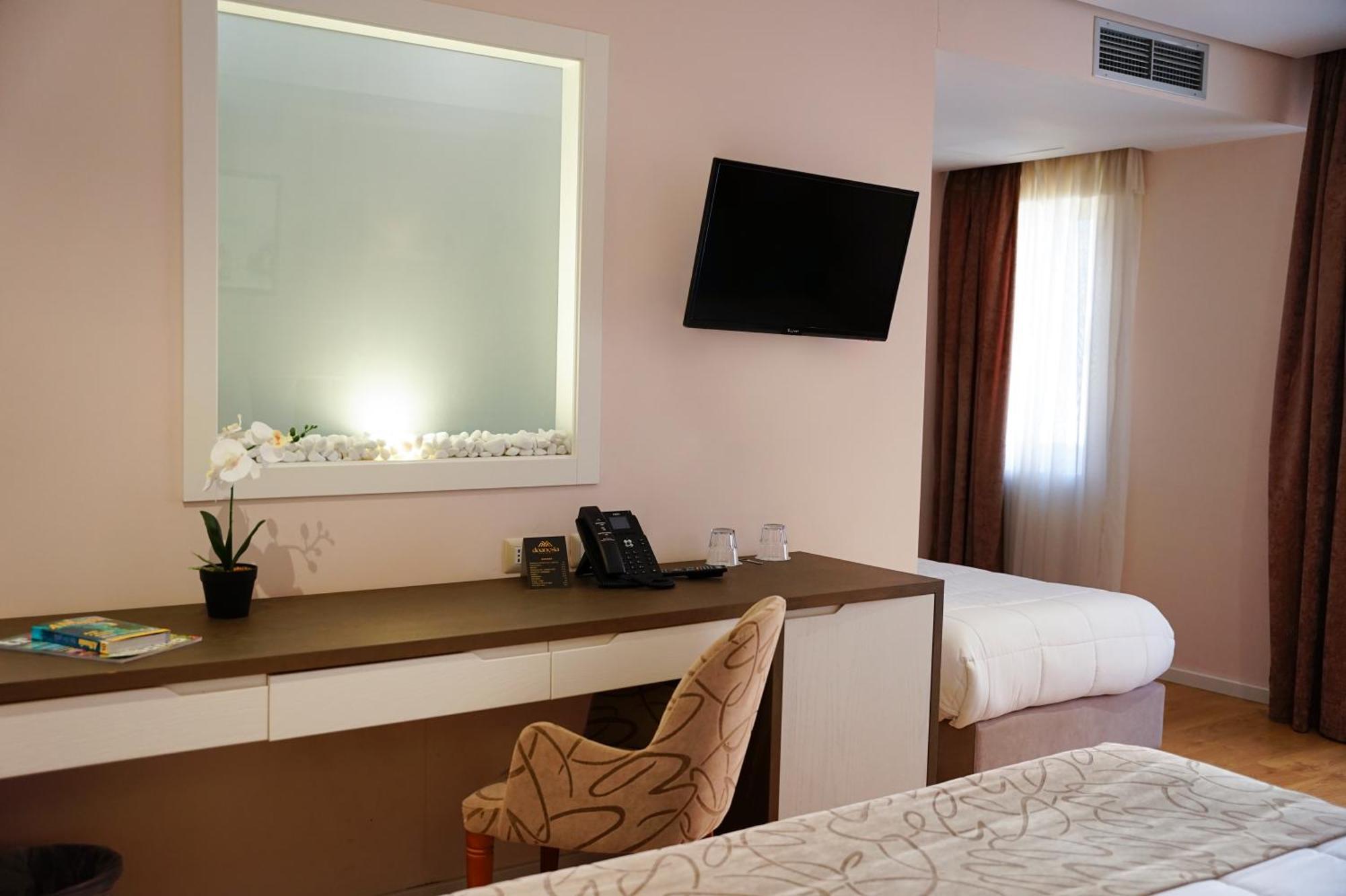 Doanesia Premium Hotel & Spa Mezez Esterno foto