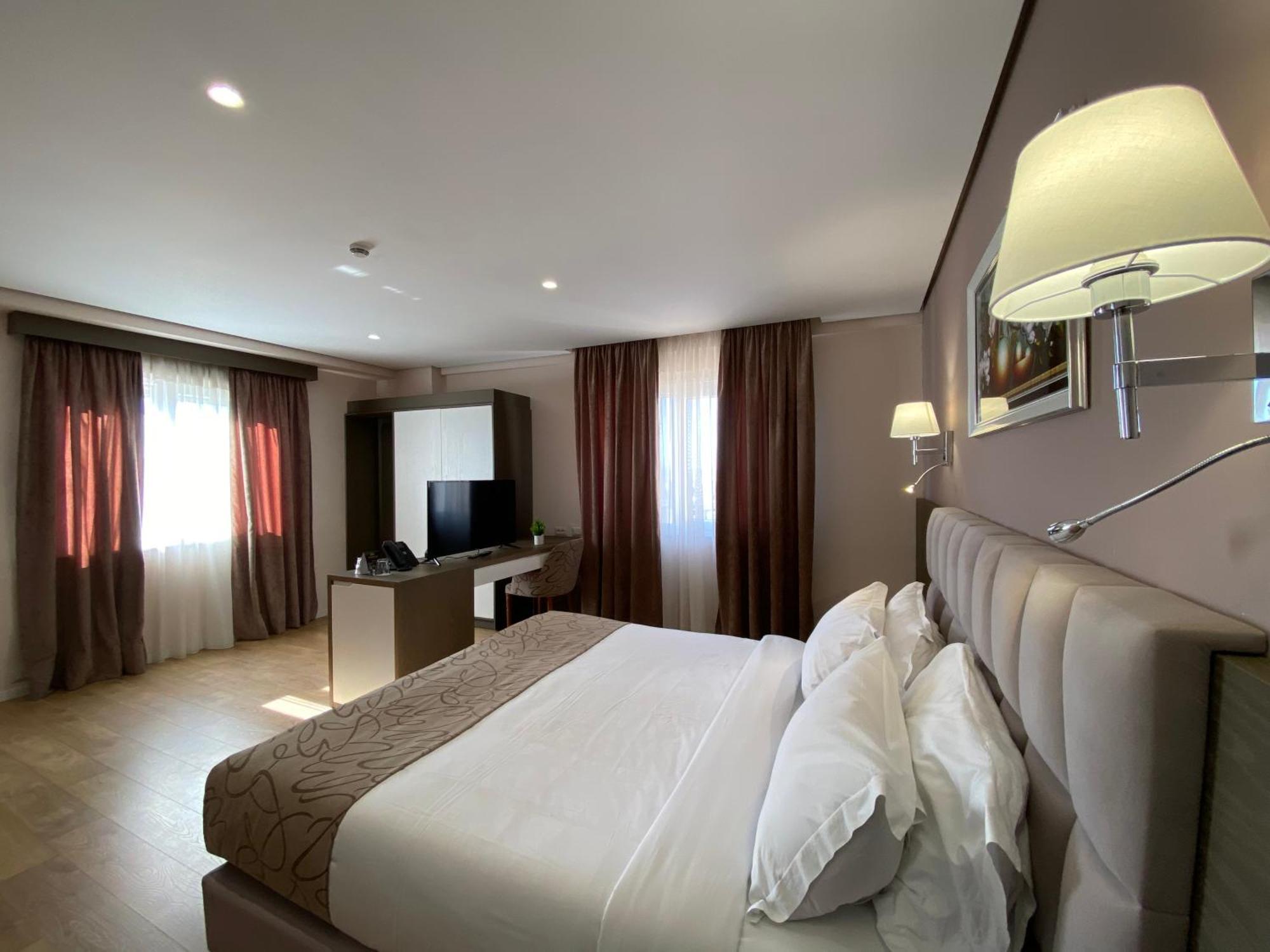 Doanesia Premium Hotel & Spa Mezez Esterno foto