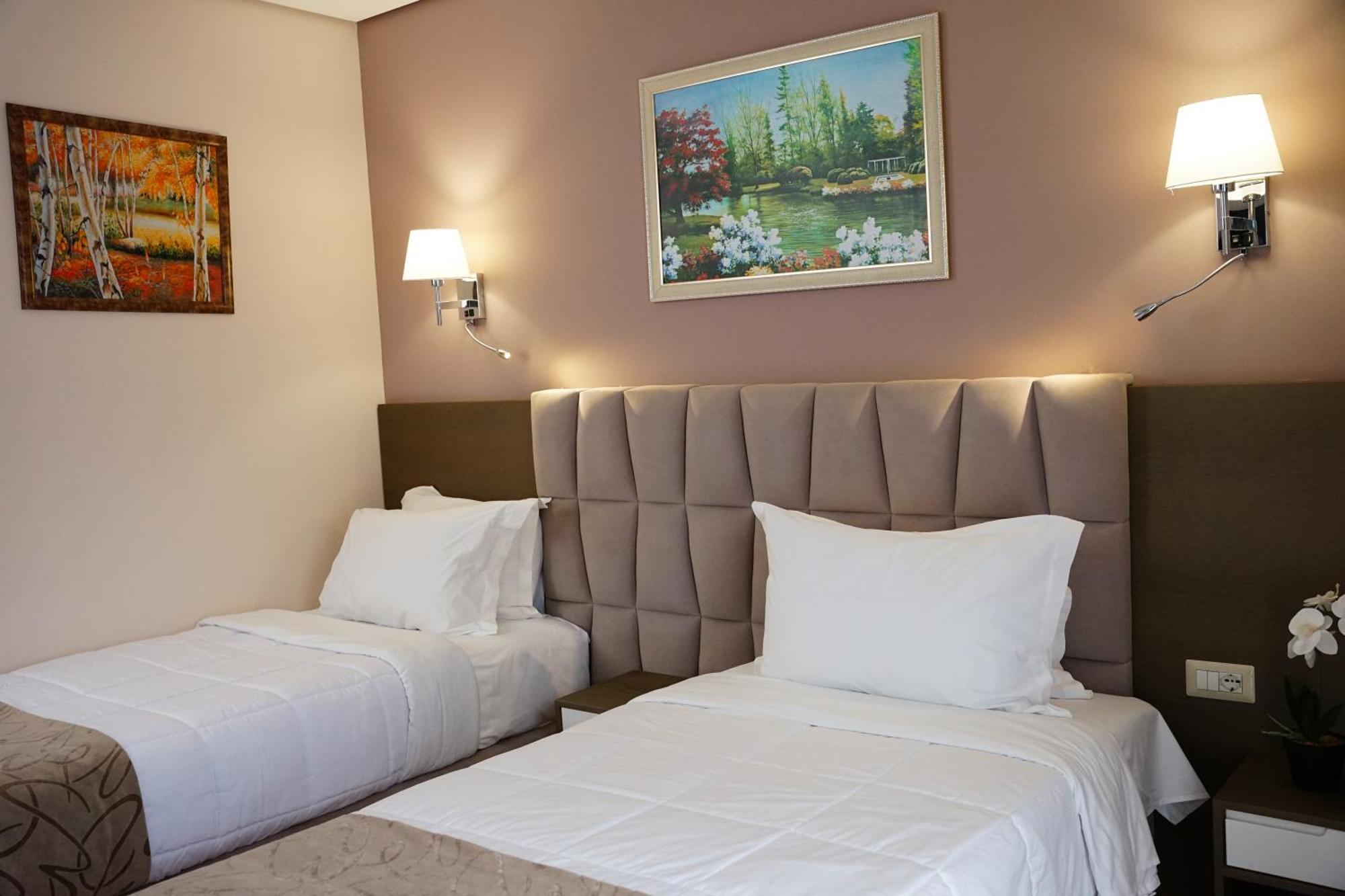 Doanesia Premium Hotel & Spa Mezez Esterno foto